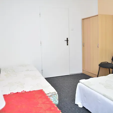 Hostel Hostel Loucna Nad Desnou
